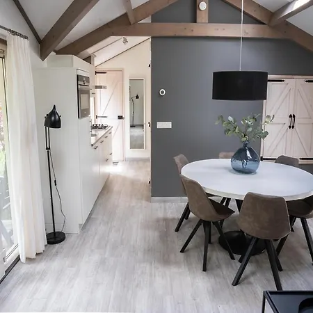Holiday home For 6 In Near Nature Park Ermelo